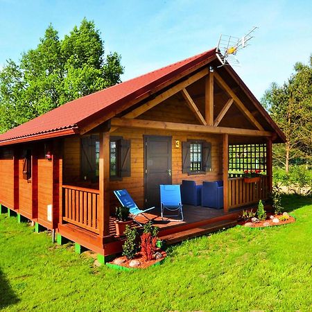 Holiday Homes, 尤斯托尼莫斯基 外观 照片