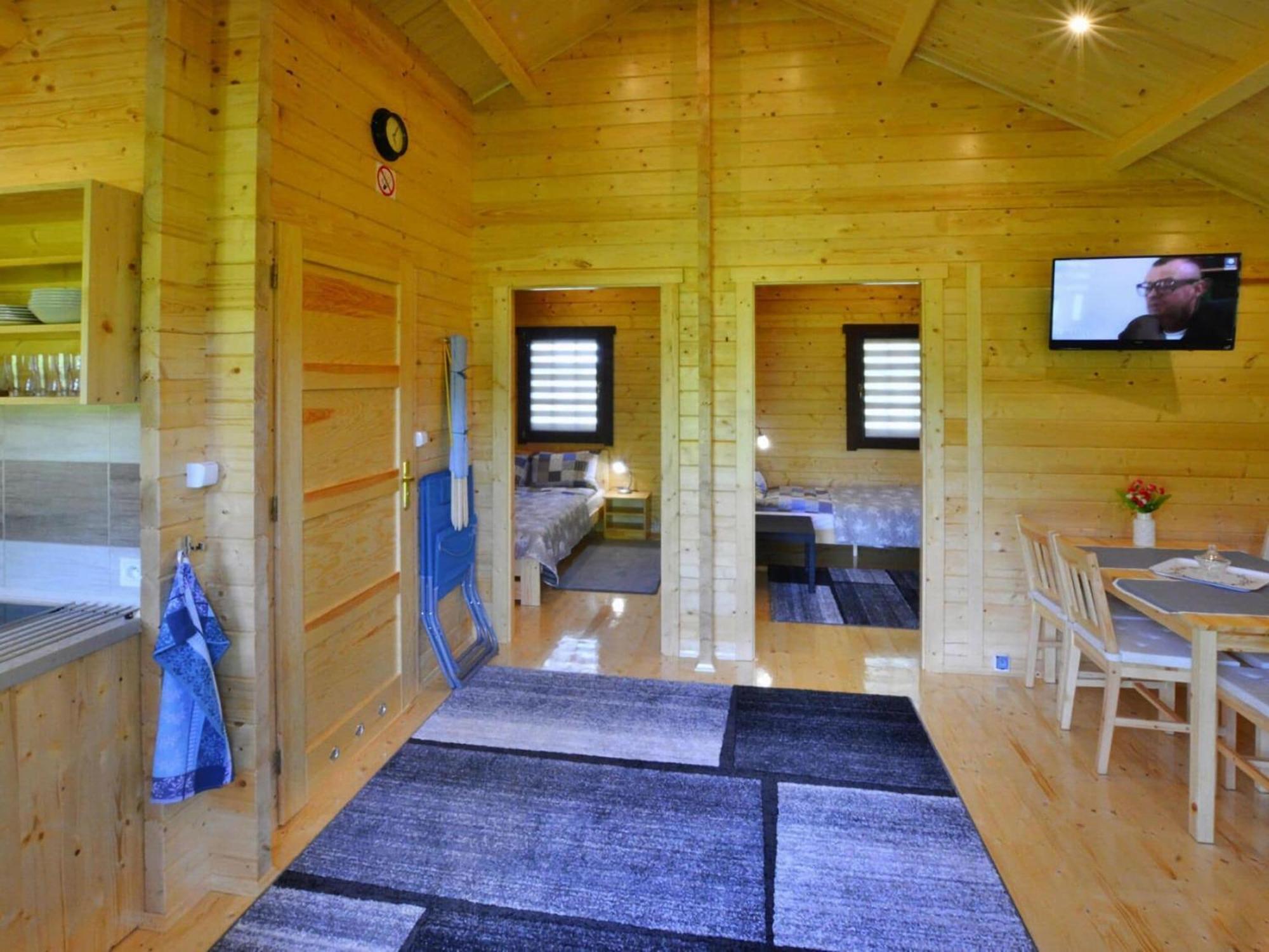 Holiday Homes, 尤斯托尼莫斯基 外观 照片