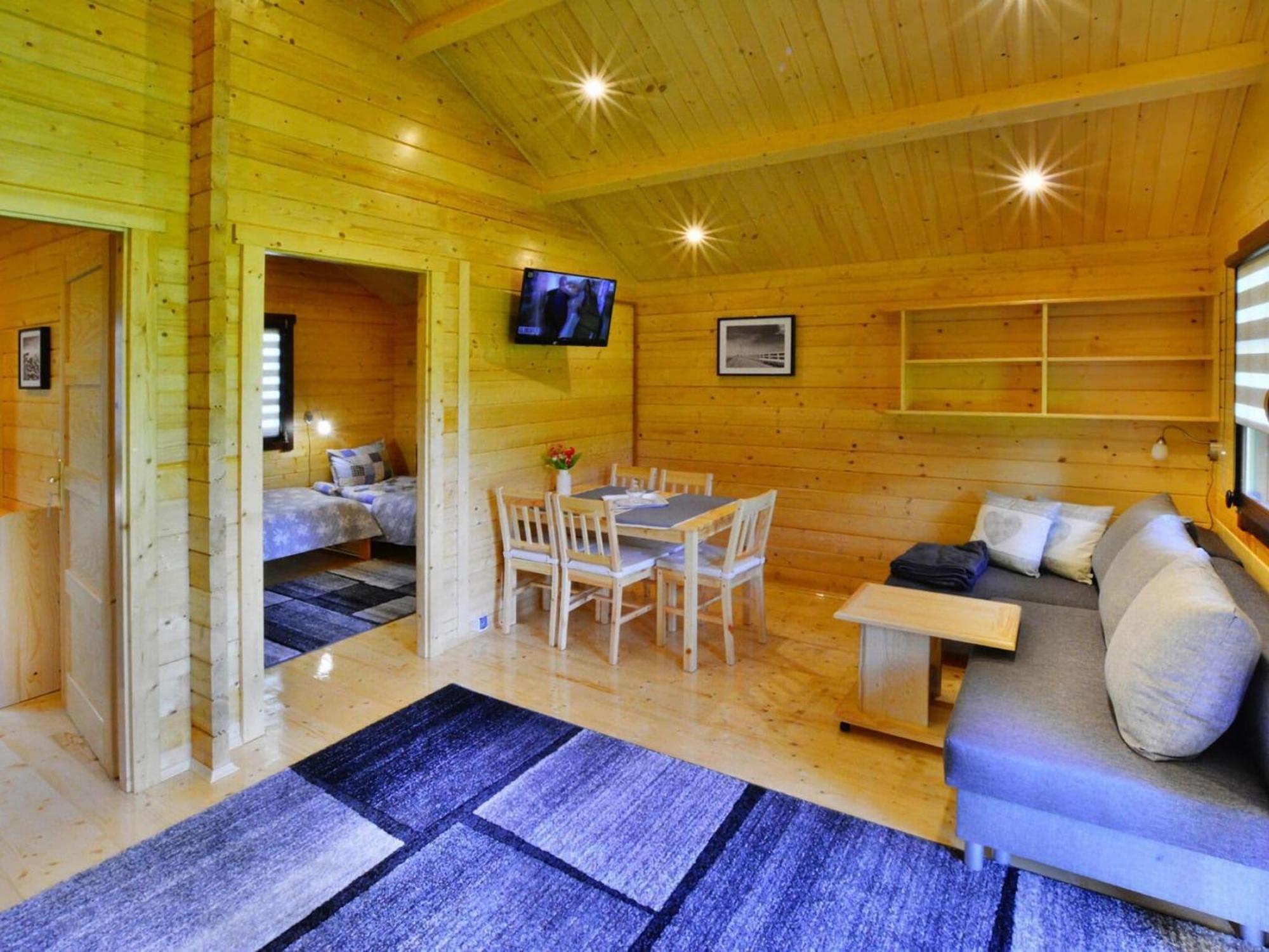 Holiday Homes, 尤斯托尼莫斯基 外观 照片